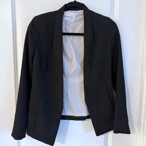 Size 0 - Aritzia Babaton - Blazer - Black